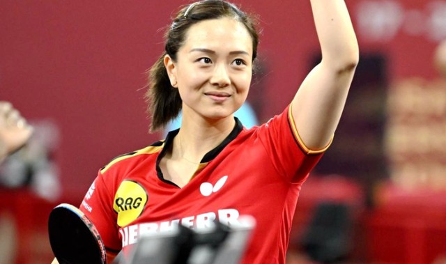 hth-华裔乒乓球女神惊艳中国赛场，肤白貌美气质佳，颜值与实力兼备|万远|德国|刘家良|莎宾·温特|波尔卡诺娃_新浪体育_新浪新闻
