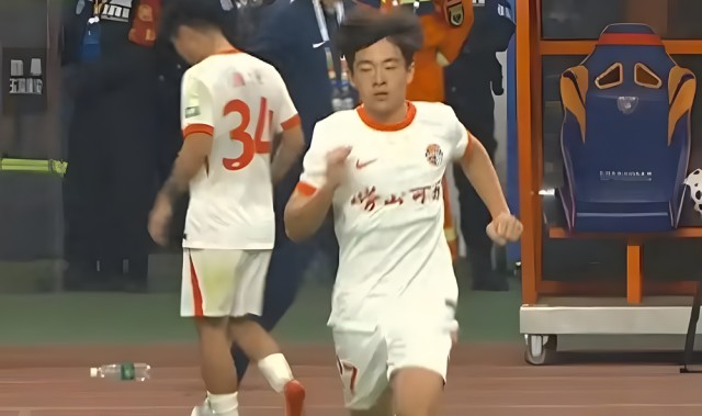 “中超神童”被盯上了！南美球探：习惯低头带球，阅读比赛稚嫩